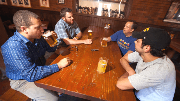 啤酒圆桌会议
